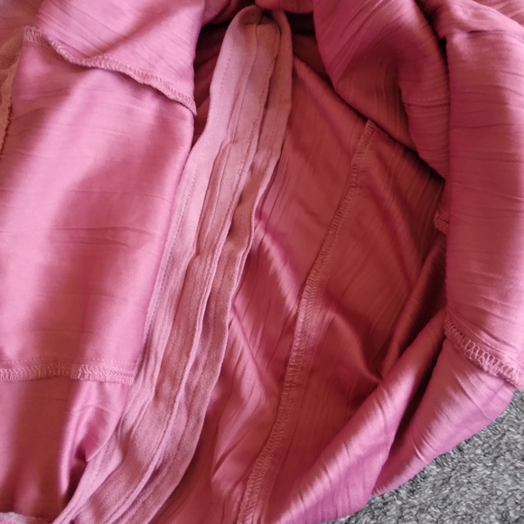 Ladies button down top - Picture 5 of 6